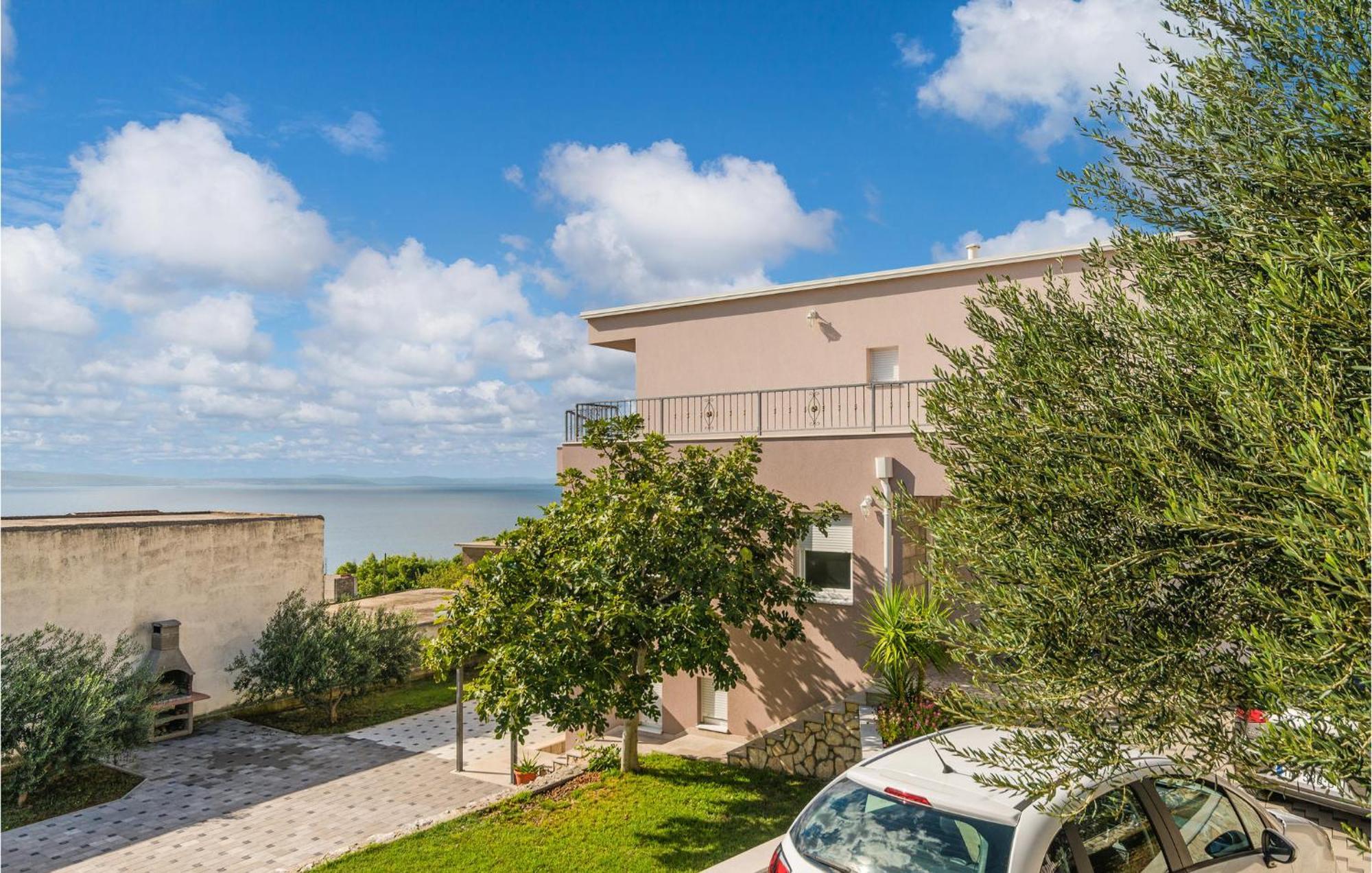 2 Bedroom Awesome Apartment In Mali Rat Sumpetar Exterior photo